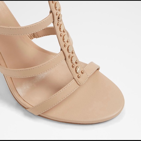 Heels✨ - Picture 3 of 3